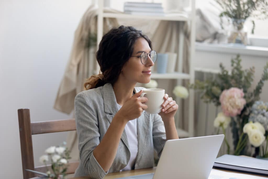 Smiling,Young,Caucasian,Businesswoman,In,Glasses,Drink,Coffee,Enjoy,Morning
